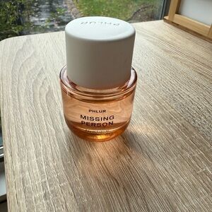 Phlur Missing Person Fragrance
